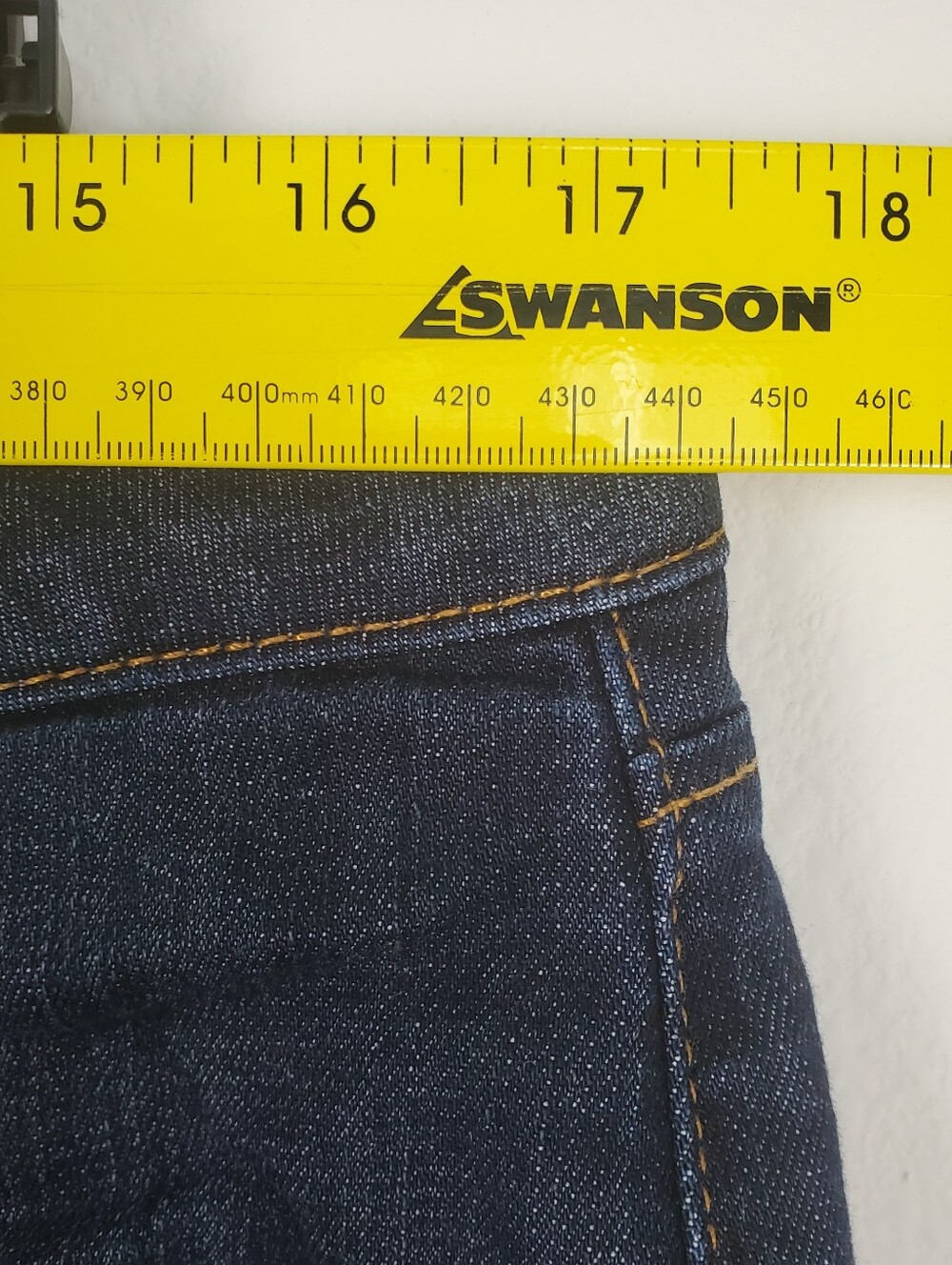 Hudson Womens Straight Cropped Jeans Size 31 Bacara Denim - Picture 7 of 13
